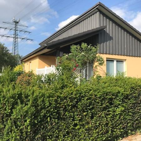 Komfortables Einzelhaus Mit Garten Halstenbek المظهر الخارجي الصورة