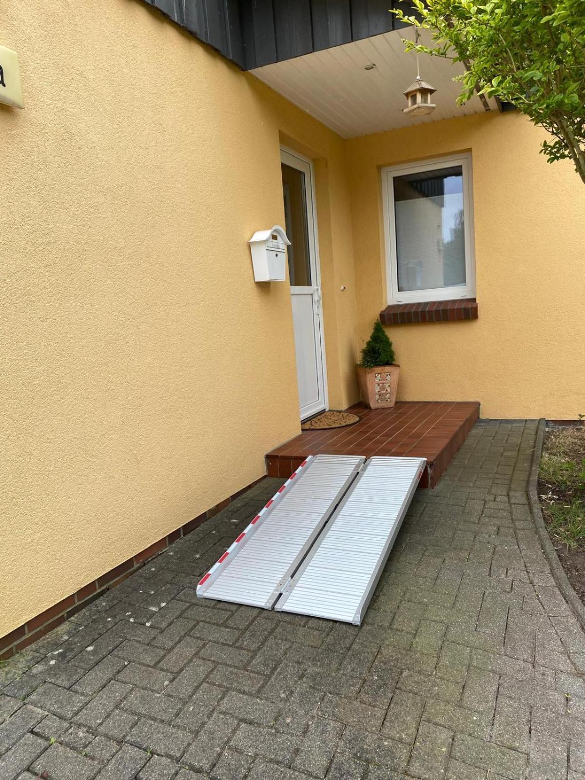 Komfortables Einzelhaus Mit Garten Halstenbek المظهر الخارجي الصورة